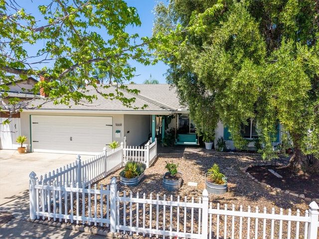 1668 Kenora, Escondido, CA 92027