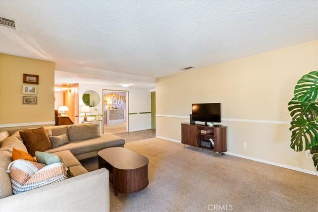 1668 Kenora, Escondido, CA 92027