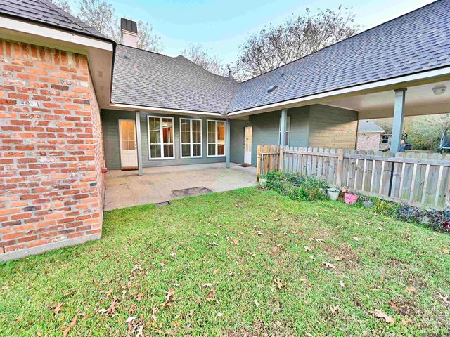 15509 Therese Ct, Prairieville, LA 70769