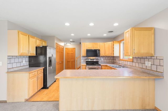 415 Sierra Place, Roberts, WI 54023
