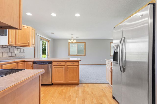 415 Sierra Place, Roberts, WI 54023