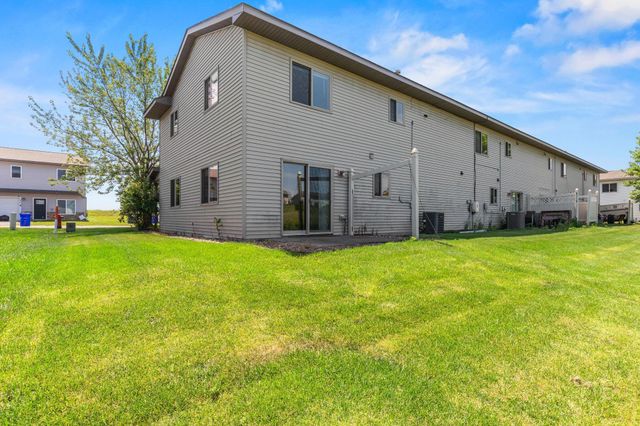 415 Sierra Place, Roberts, WI 54023