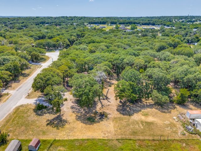 104 Arunda Court, Weatherford, TX 76085
