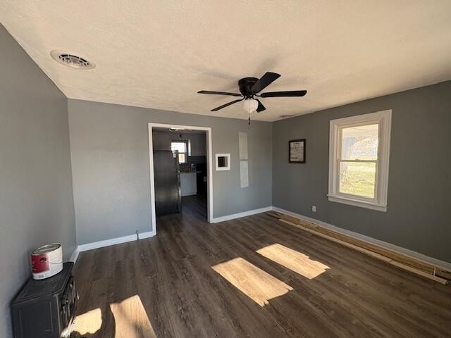 221 W South Street, Aurora, MO 65605