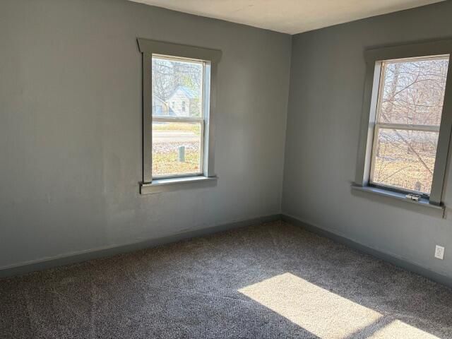 221 W South Street, Aurora, MO 65605