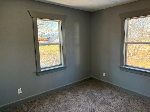 221 W South Street, Aurora, MO 65605