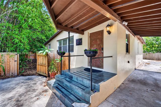 749 NW 43rd Street, Oakland Park, FL 33309