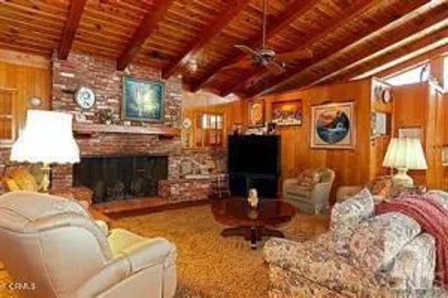 10560 Henderson Road, Ventura, CA 93004