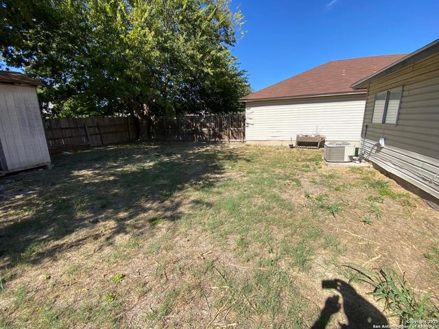 2219 Paddle, San Antonio, TX 78245