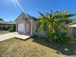 2219 Paddle, San Antonio, TX 78245