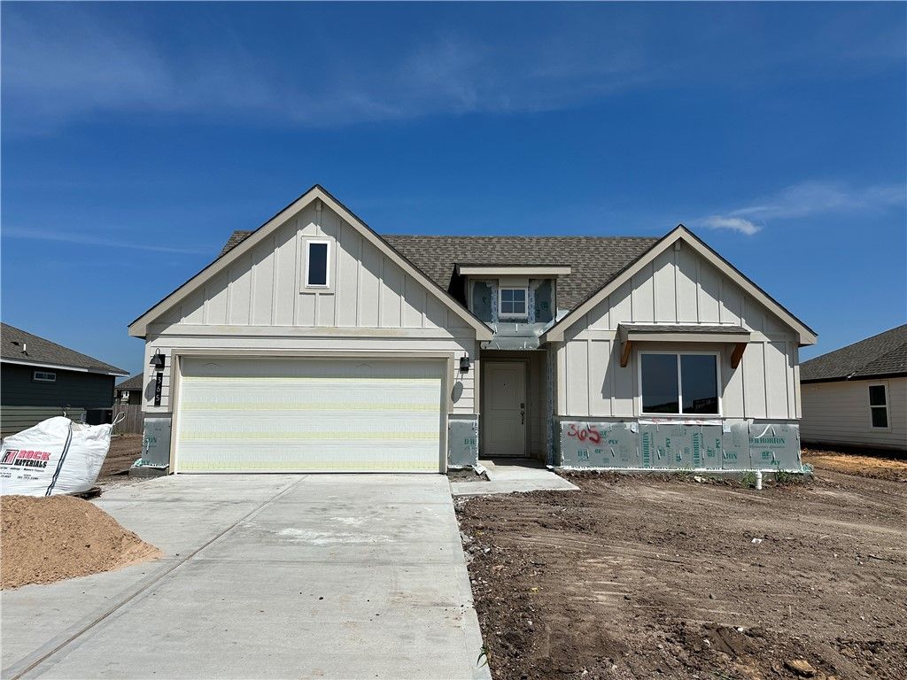 365 Combine Road, Snook, TX 77878 — exterior