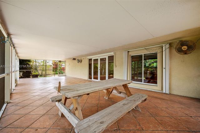 4512 SW 37th Avenue, Dania Beach, FL 33312