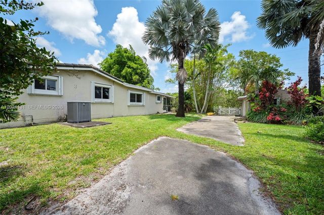 4512 SW 37th Avenue, Dania Beach, FL 33312