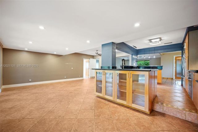 4512 SW 37th Avenue, Dania Beach, FL 33312