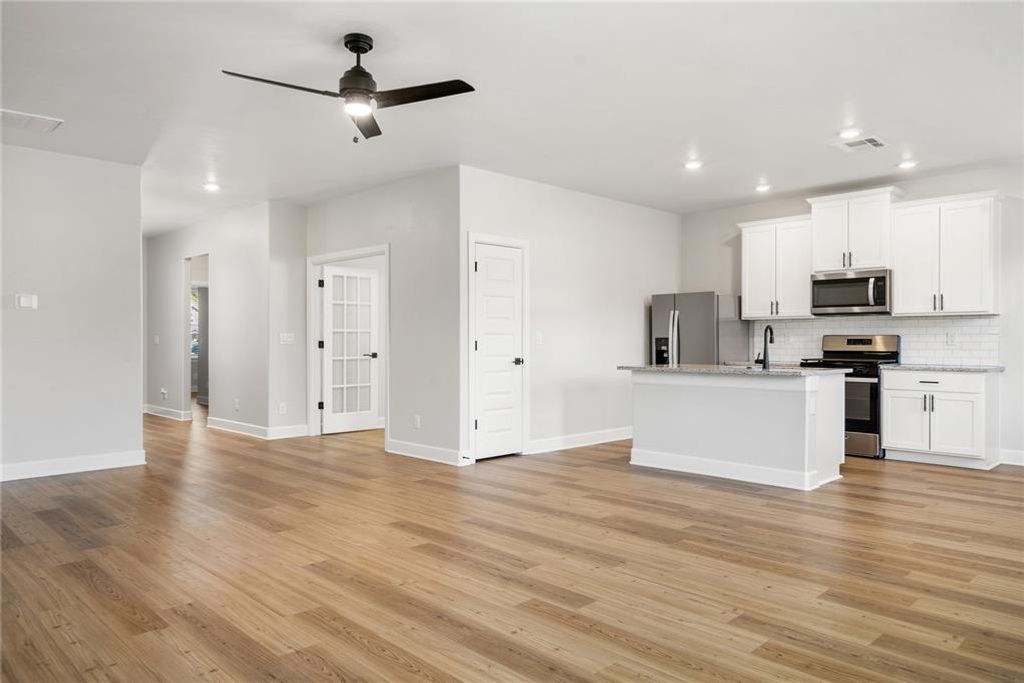 11949 SW 30th Street, Yukon, OK 73099