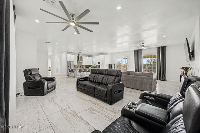 3920 S Palant Drive, Tucson, AZ 85735
