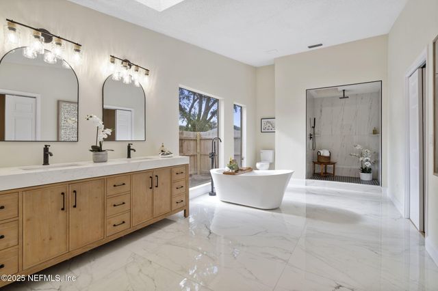 3678 CATHEDRAL COVE Road, Jacksonville, FL 32217