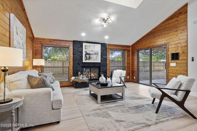 3678 CATHEDRAL COVE Road, Jacksonville, FL 32217