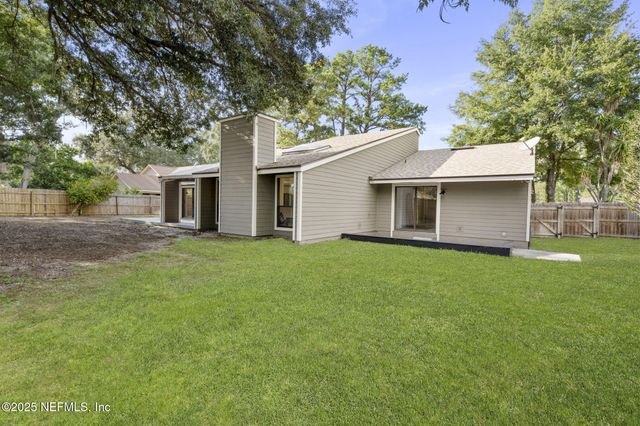 3678 CATHEDRAL COVE Road, Jacksonville, FL 32217