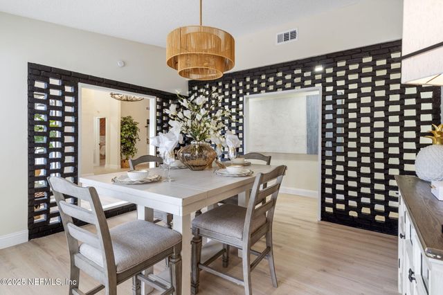 3678 CATHEDRAL COVE Road, Jacksonville, FL 32217