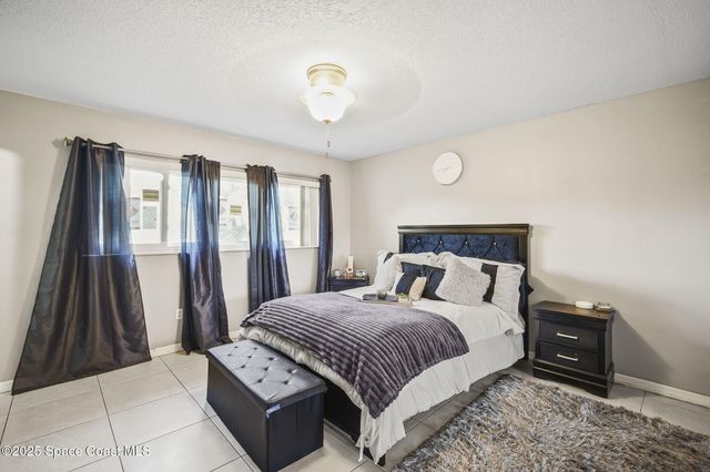 945 Burn Drive NE, Palm Bay, FL 32905