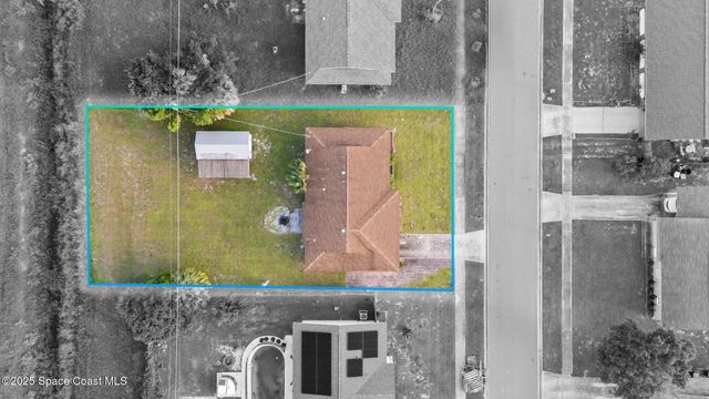 945 Burn Drive NE, Palm Bay, FL 32905