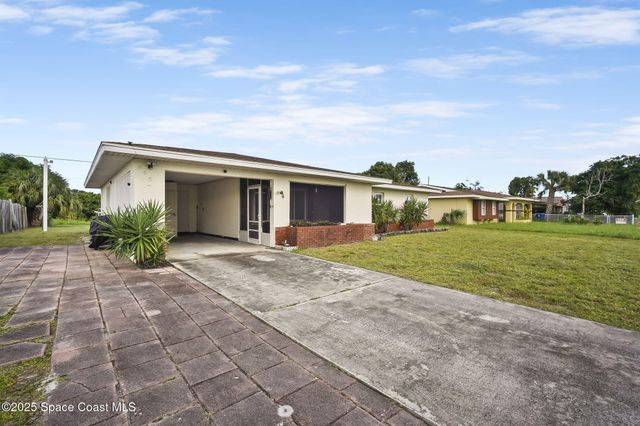 945 Burn Drive NE, Palm Bay, FL 32905