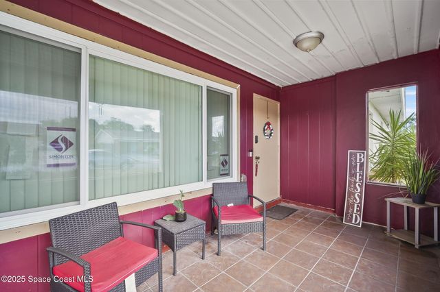 945 Burn Drive NE, Palm Bay, FL 32905