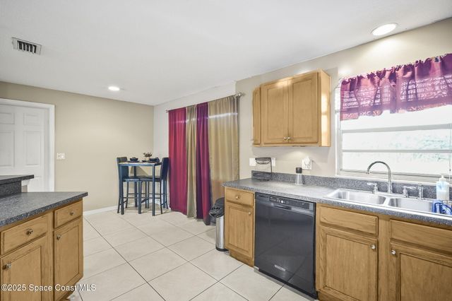 945 Burn Drive NE, Palm Bay, FL 32905