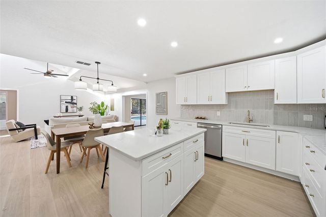 1710 WOODSIDE COURT, Kissimmee, FL 34744