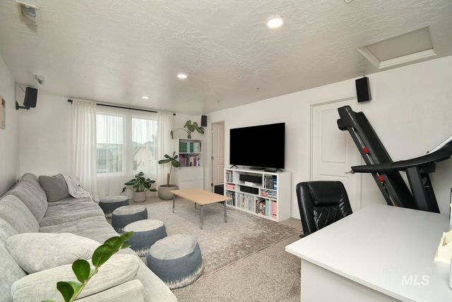 2125 Moon Shadow Dr, Caldwell, ID 83607
