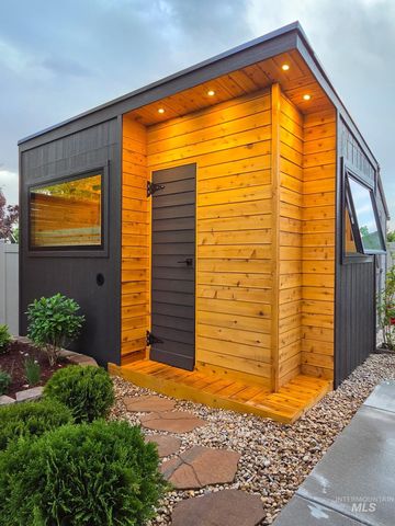 2125 Moon Shadow Dr, Caldwell, ID 83607