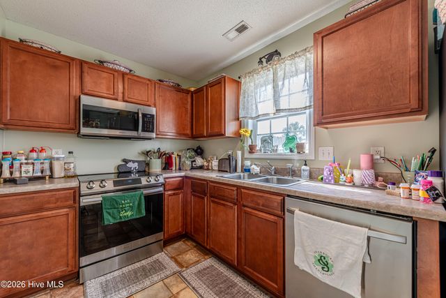 161 Kelly Circle, Hubert, NC 28539