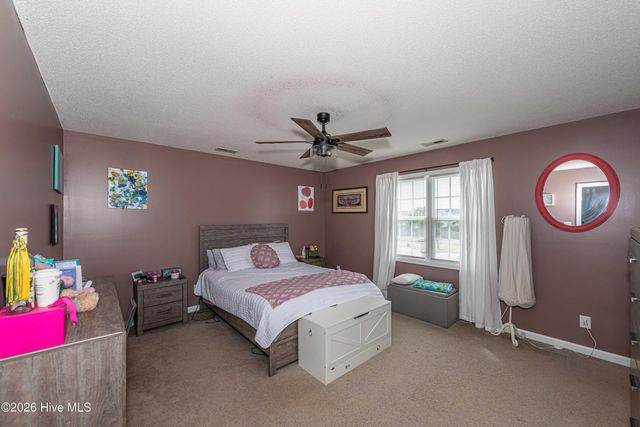 161 Kelly Circle, Hubert, NC 28539