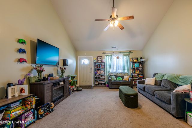 161 Kelly Circle, Hubert, NC 28539