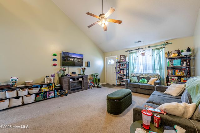 161 Kelly Circle, Hubert, NC 28539