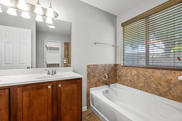 2505 Rusk CT, Round Rock, TX 78665