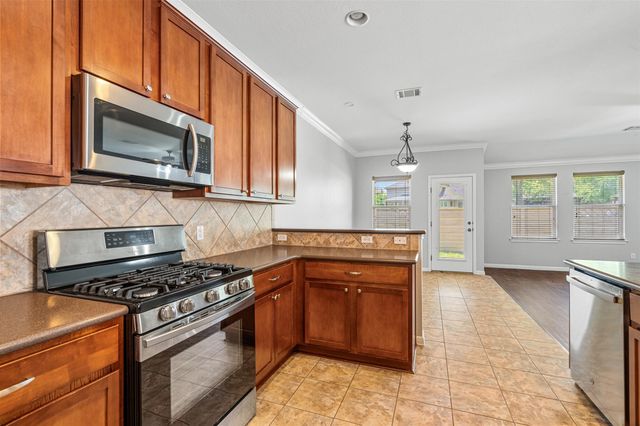 2505 Rusk CT, Round Rock, TX 78665