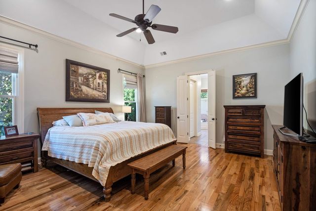 1178 IRWINS GATE DR, Collierville, TN 38017
