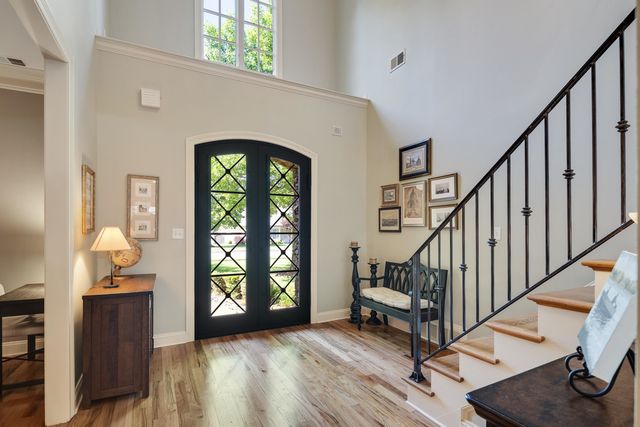 1178 IRWINS GATE DR, Collierville, TN 38017