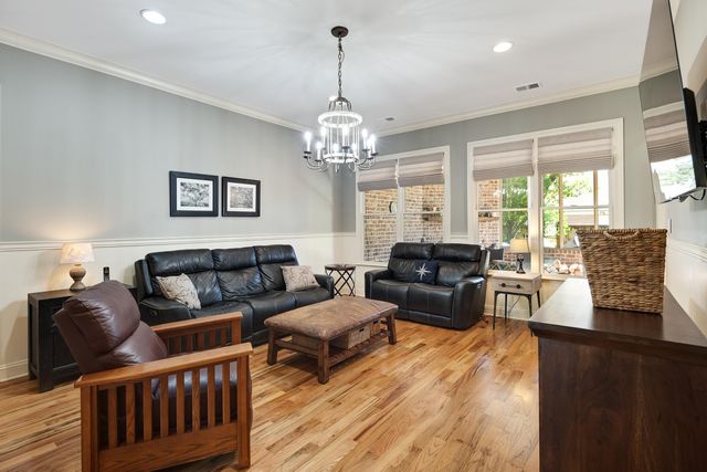 1178 IRWINS GATE DR, Collierville, TN 38017