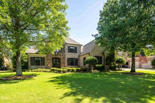 1178 IRWINS GATE DR, Collierville, TN 38017