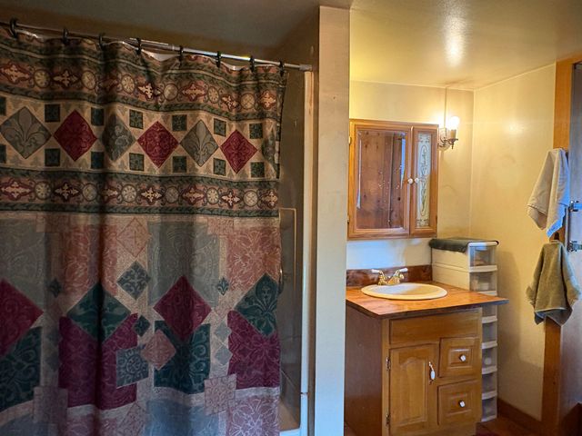 329 West Shore Road, South Hero, VT 05486