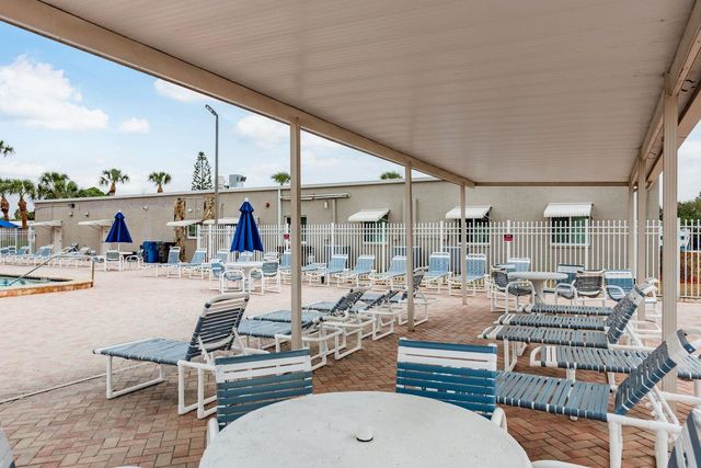 108 DOLPHIN DRIVE E, Oldsmar, FL 34677