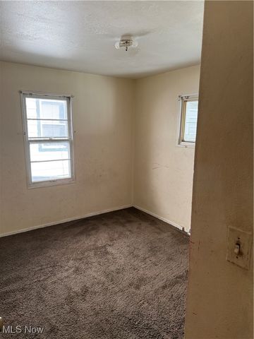 4453 E 154th Street, Cleveland, OH 44128