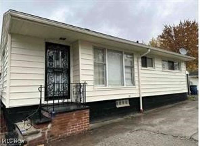 4453 E 154th Street, Cleveland, OH 44128