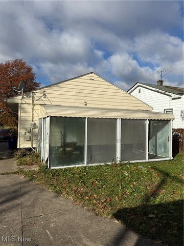 4453 E 154th Street, Cleveland, OH 44128