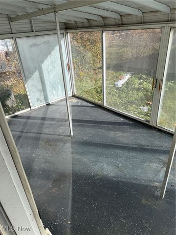 4453 E 154th Street, Cleveland, OH 44128