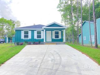 77 Summer Oaks Drive, Daphne, AL 36526