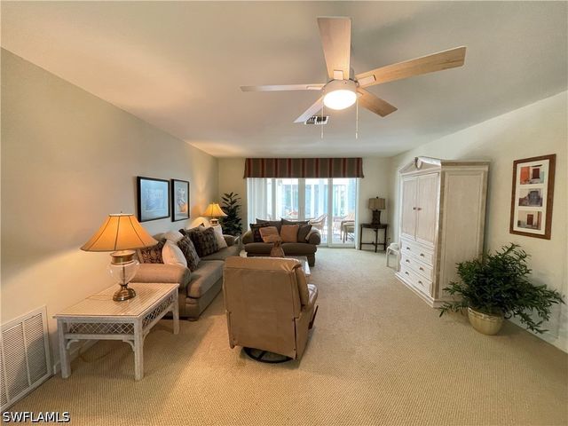 254 6TH AVE S 8, Naples, FL 34102